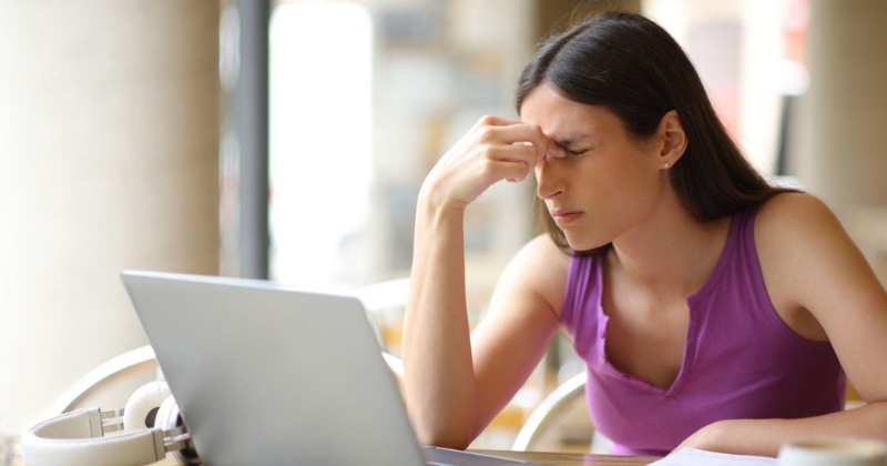 Avoiding eye strain while reading: Tips for optimal eye health
